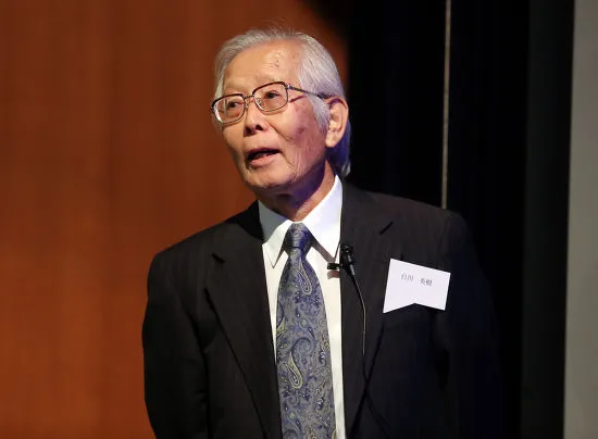 Nobel da Química japonês Hideki Shirakawa morre aos 90 anos