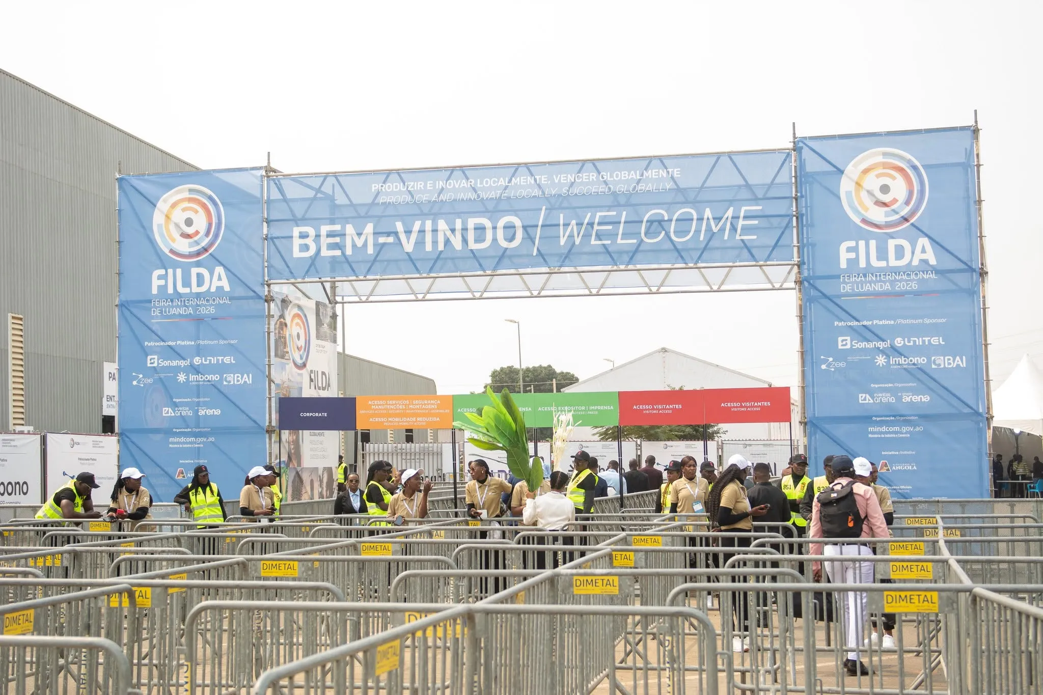 Comércio e Finanças marcam segundo dia da FILDA 2026