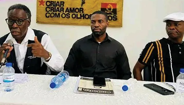 Vrackichakiri Abelardo destaca ética como pilar da crítica literária