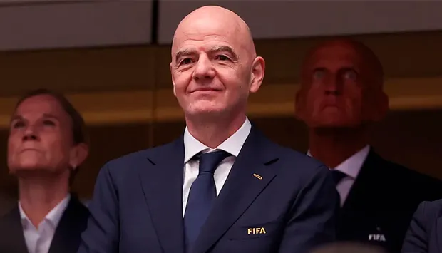 Infantino tem apoio das federações