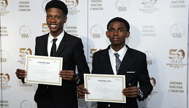 Finalistas do instituto ISAF vencem I edição