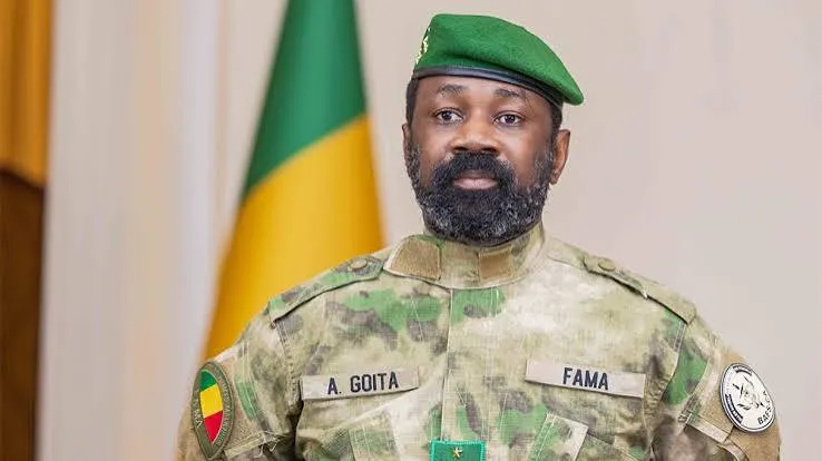 Junta militar do Mali concede perdão a agente secreto francês