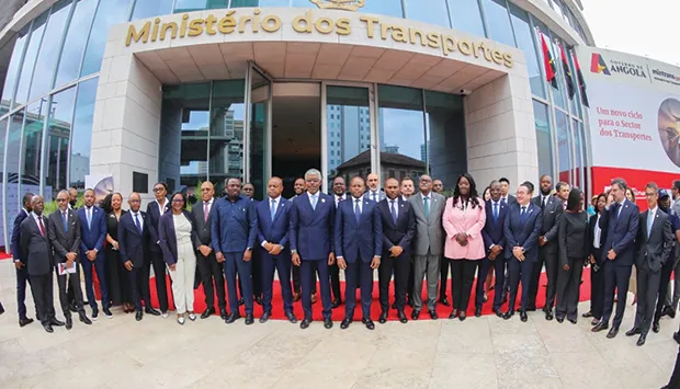 Ministério dos Transportes inaugura sede em Luanda