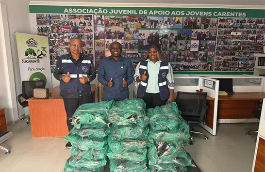 SNFPA doa 20 caixas de peixe a agentes comunitários da JUCARENTE no bairro da Madeira