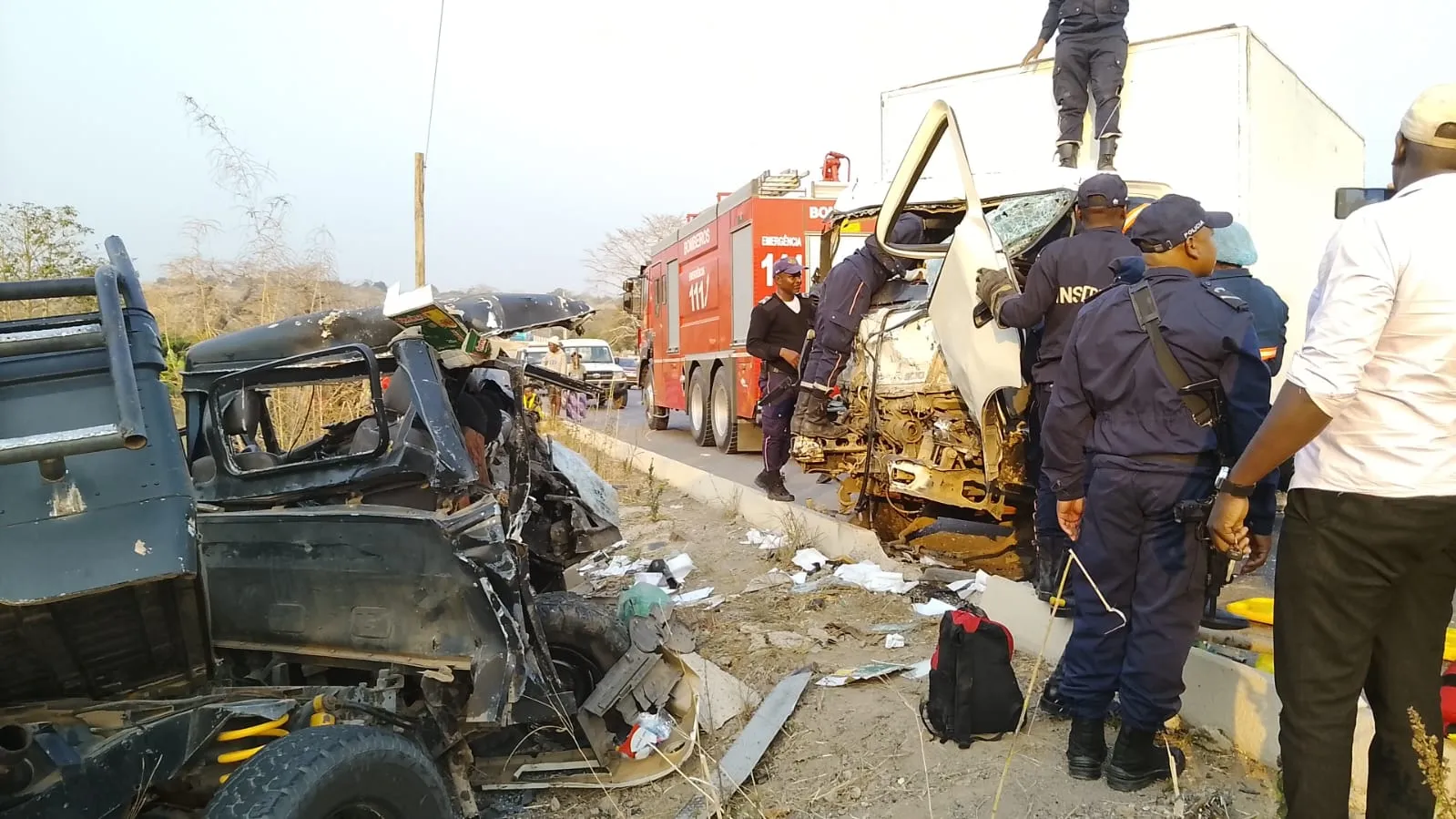 Colisão entre viaturas causa um morto e 17 feridos em Catete