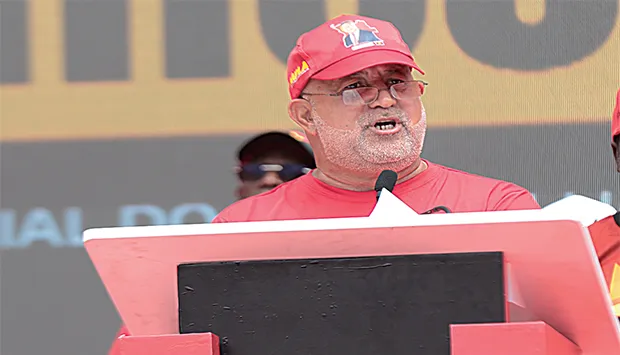 Luís Nunes quer continuar a liderar o MPLA em Luanda