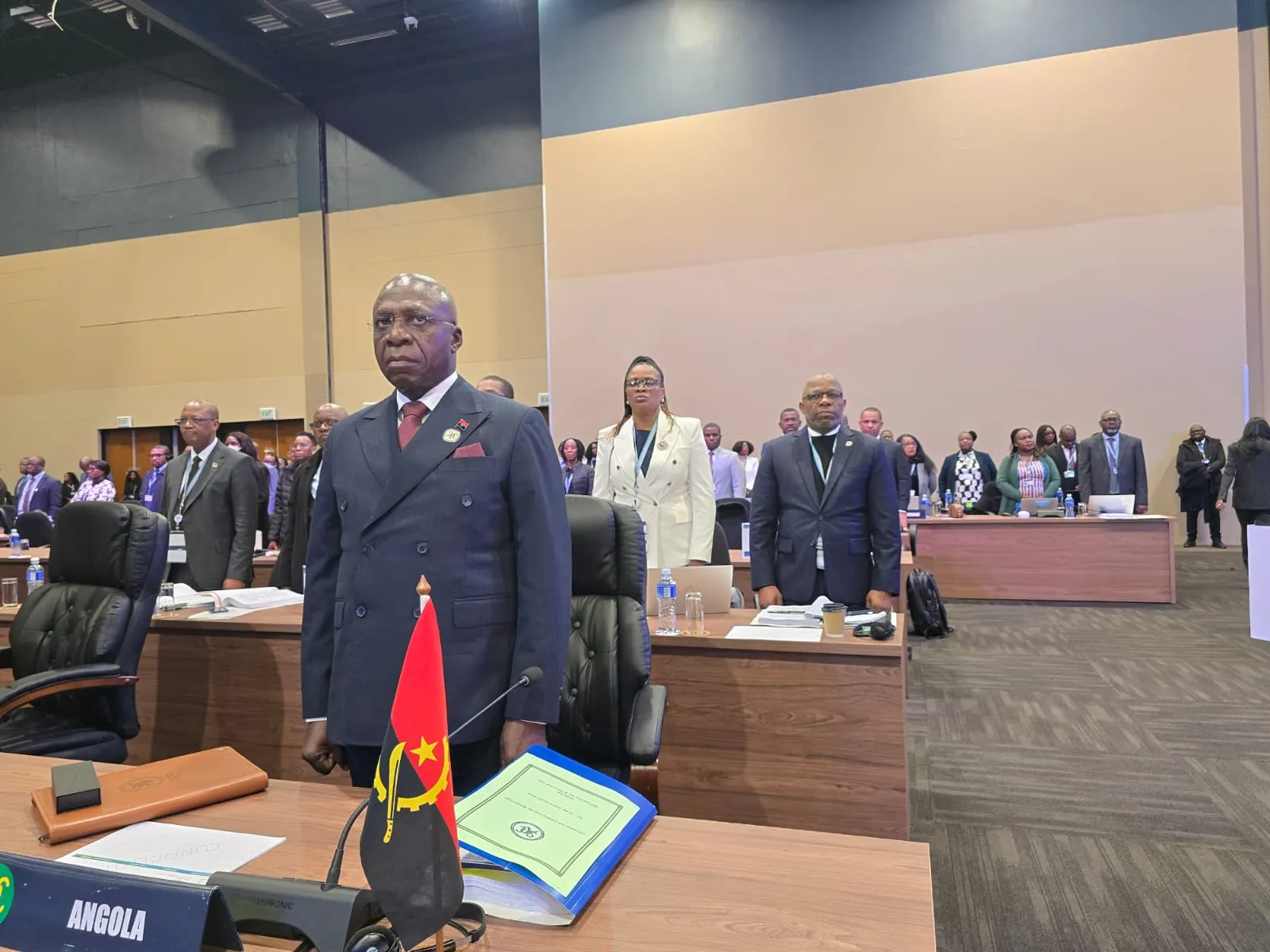 Téte António participa na reunião do Conselho de Ministros da SADC