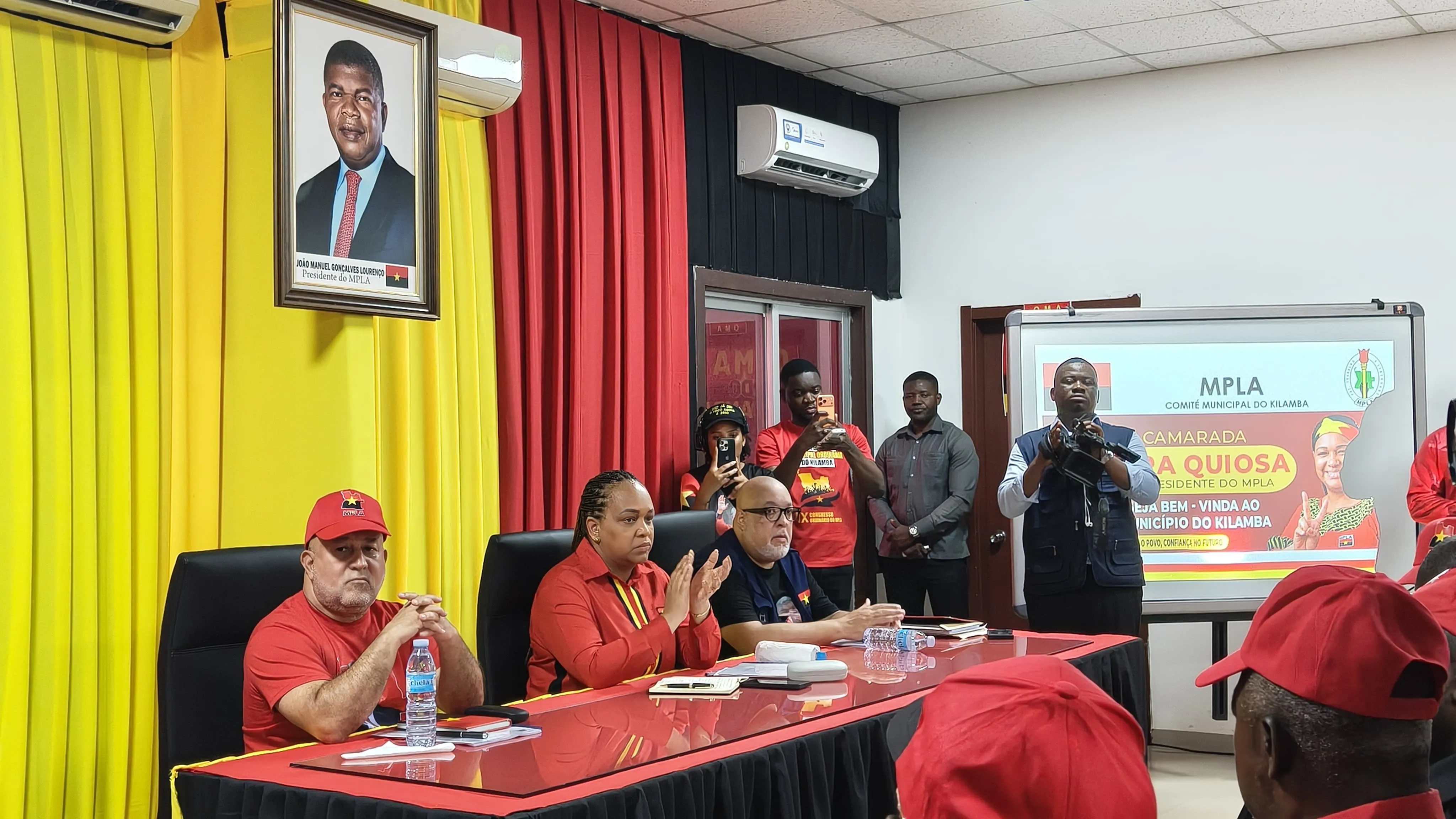 Mara Quiosa avalia organização dos comités municipais do MPLA em Viana e Kilamba
