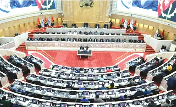 Governo aprecia o OGE para 2027