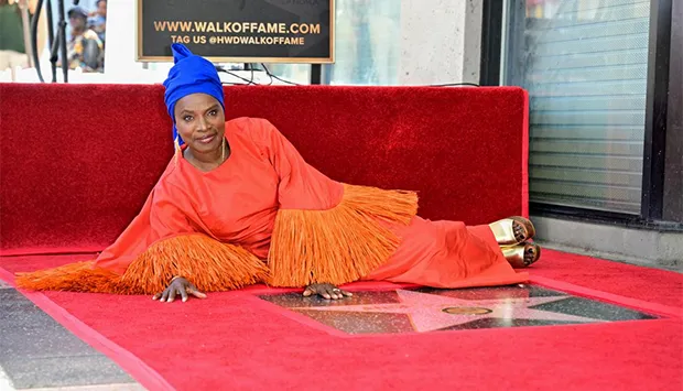 Angélique Kidjo faz história na Calçada da Fama de Hollywood