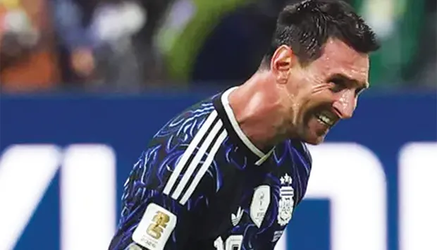 Virada dramática coloca Argentina na final de domingo