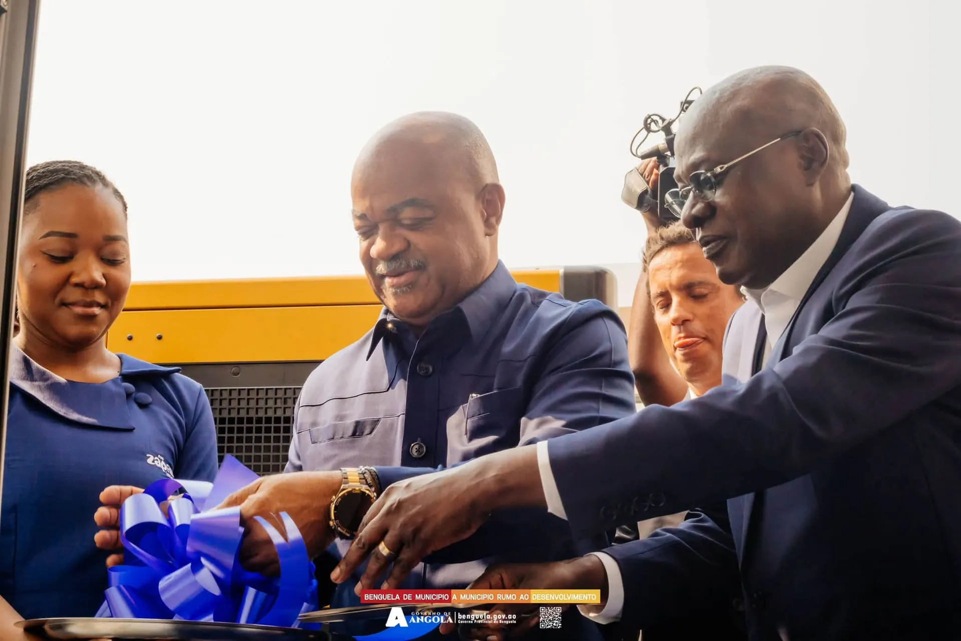 Angola expande rede nacional de fibra óptica terrestre