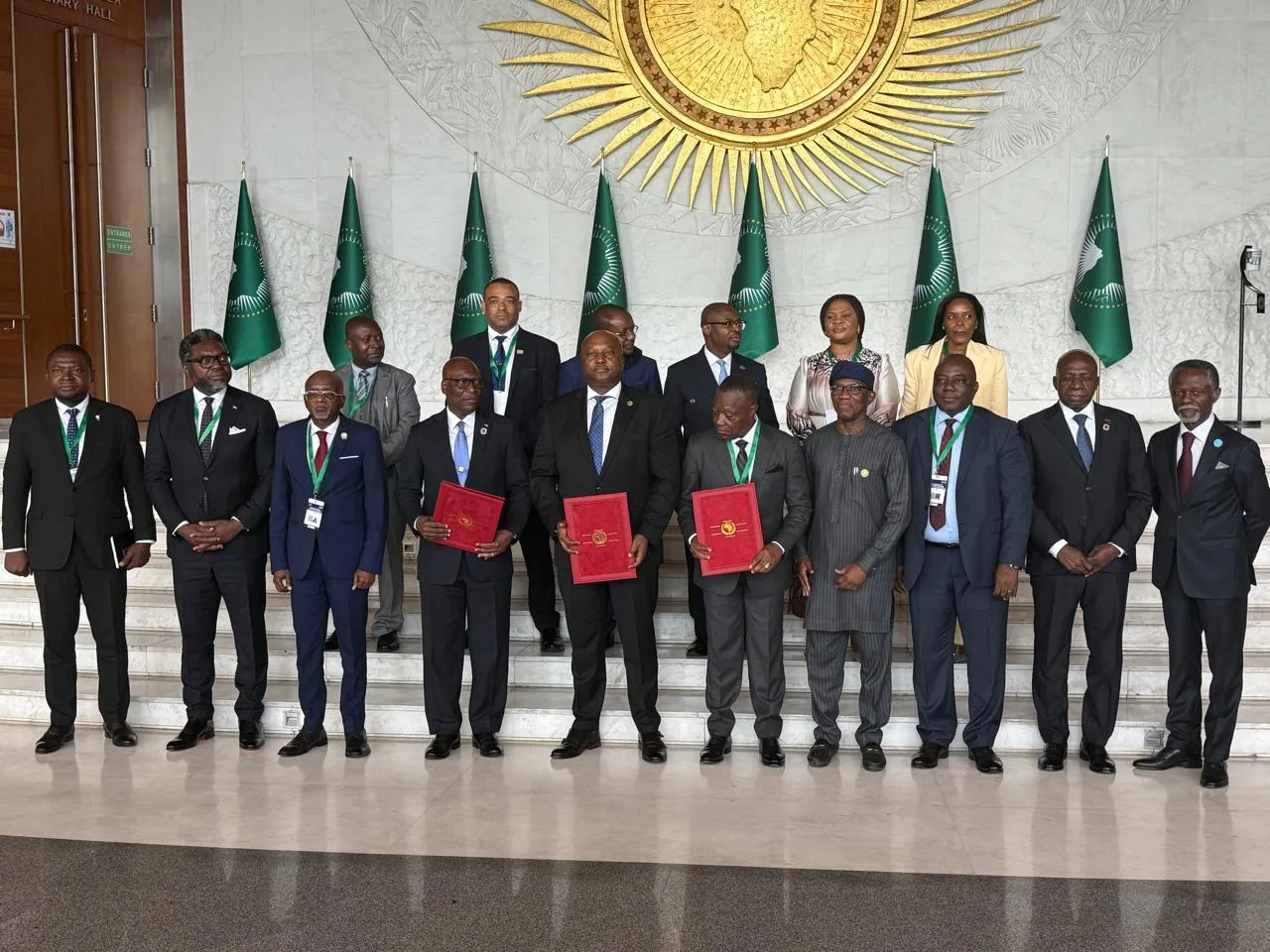 Angola testemunha acordo histórico entre Gabão e Guiné Equatorial