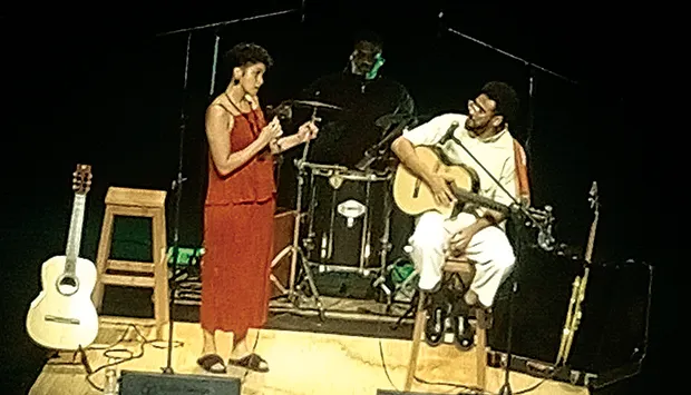 “Bis” de Aline Frazão e Toty Sa’med celebra a música e amizade em palco