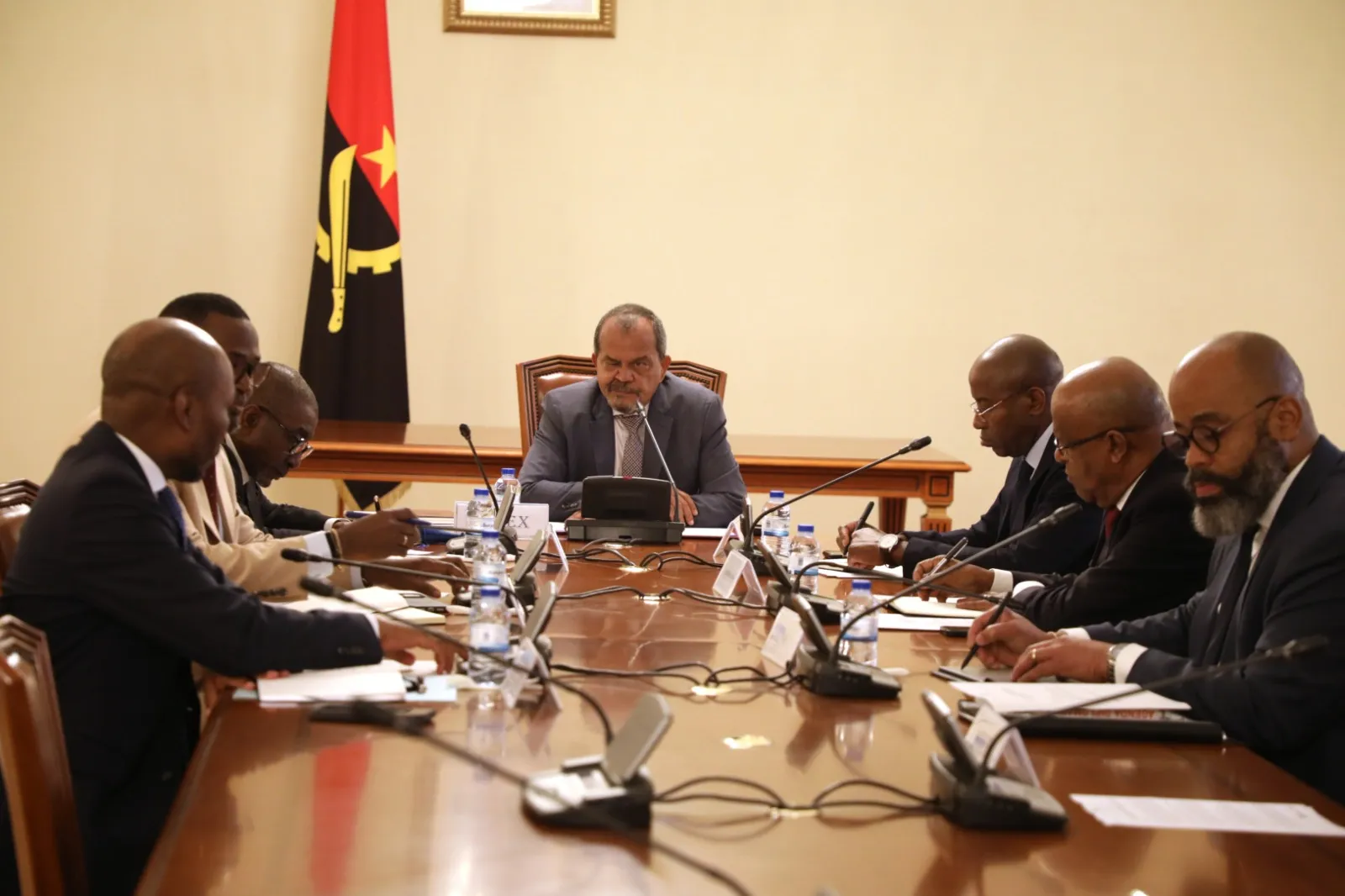 Angola prepara evacuação na África do Sul
