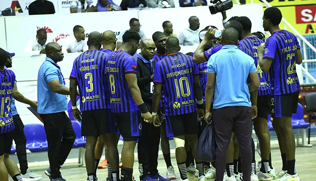 Interclube sucumbe ao perfume do Al Ahly