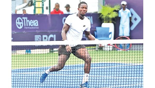 Eliakim Coulibaly destrona Jack Loge no Kikuxi Open