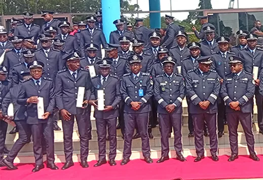 Oficiais da Polícia concluem formação