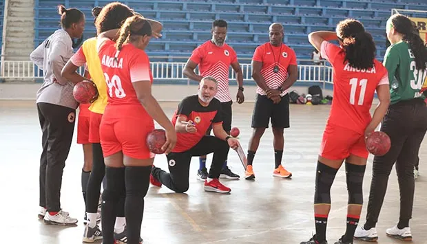 Andebol: Nível de nações rivais preocupa Carlos Viver