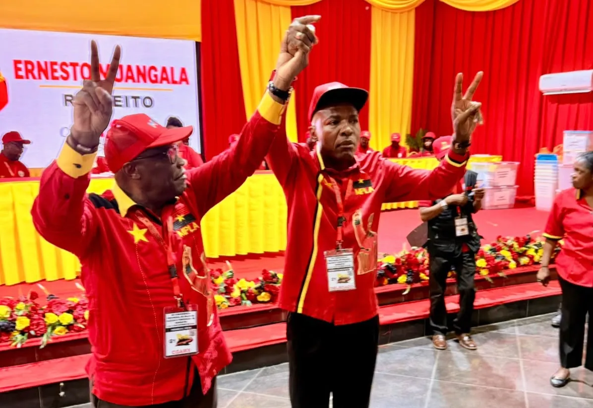 Ernesto Muangala reeleito no MPLA no Moxico com 100% dos votos e partido aponta 2027