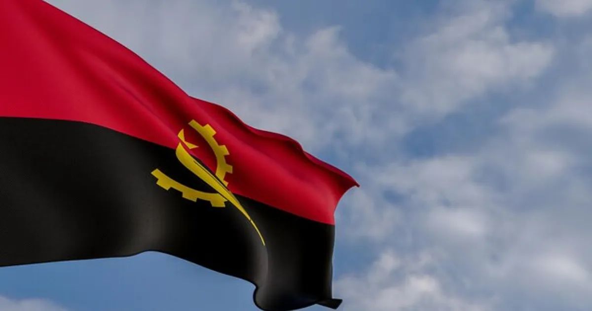 Atribuída Medalha da Independência ao general Cubano Leopoldo Frias