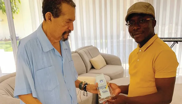 Manuel Rui e Júlio Pinto preparam primeiro livro de banda desenhada