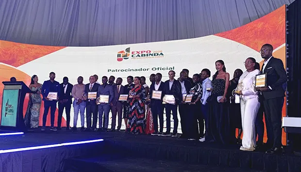 Expo-Cabinda fecha com 1,3 mil milhões