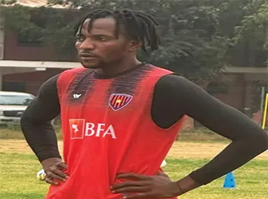 Anselmo Mbala aponta fase de grupos como missão