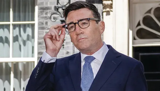 Andy Burnham é o novo Chefe do Governo britânico