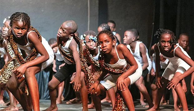 Crianças subiram ao palco para contar um “Sonho de amor e paz”