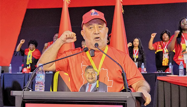 Luís Nunes reeleito com 99,9 por cento dos votos válidos dos conferencistas