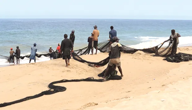Pescadores paralisados por falta de combustível