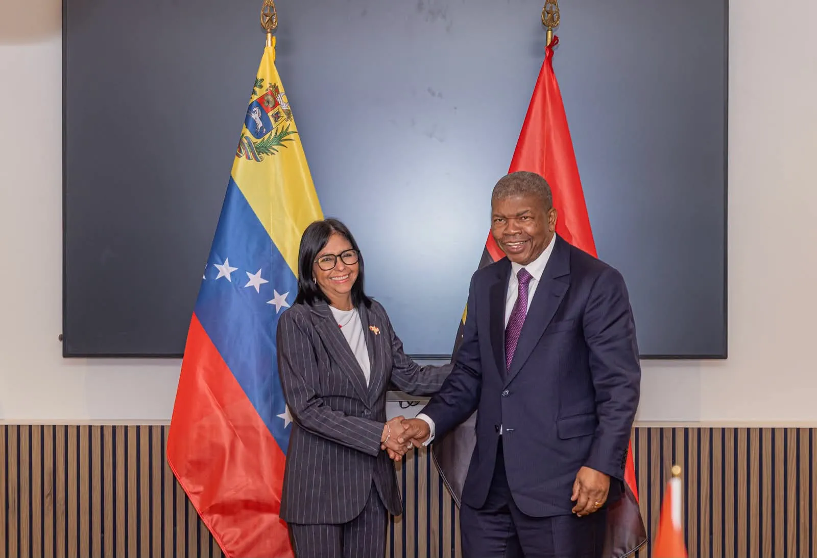 Angola reforça cooperação com Venezuela e a FAO em Roma