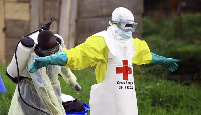 Número de mortos por Ébola sobe para 967 na RDC