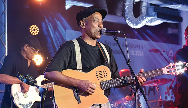 Tito Paris volta a partilhar música e palco em Luanda