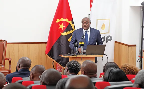 Angola desembolsa Kz 1,3 mil milhões
