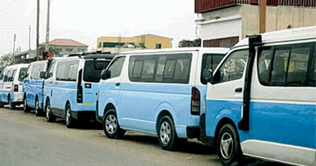 Serviço de táxi passa custar 300 kwanzas e transportes públicos urbanos 200