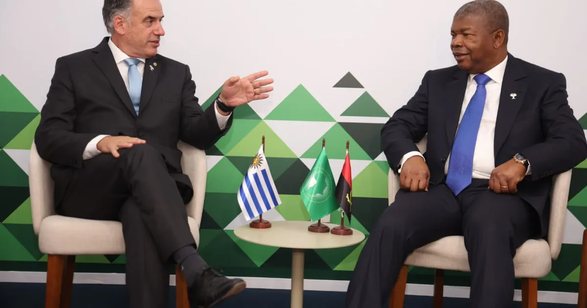 Angola e Uruguai abordam estado da cooperação bilateral