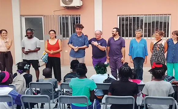 Cazenga acolhe estágio da Academia de Teatro