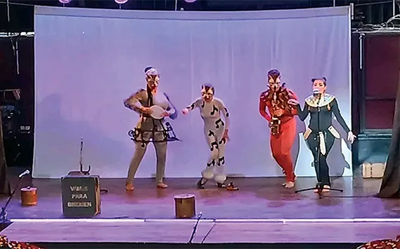 Grupo Teatro Plage transmite mensagem de união às crianças