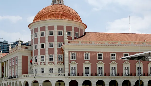 Conta corrente com saldo superávitário
