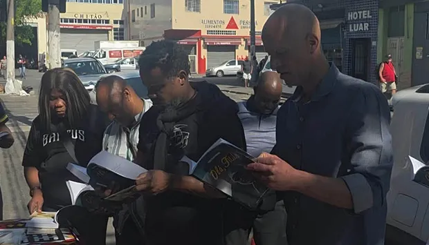 Livro “Olá, Titilá” chega à comunidade angolana