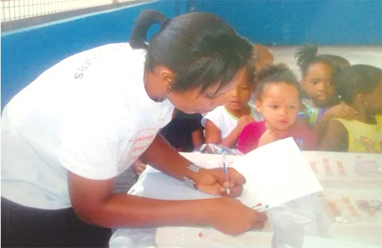 Escritora Helga Santos projecta “Caravana Literária” para Portugal