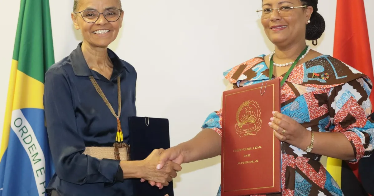 Angola e Brasil assinam em Manaus histórico acordo de cooperação ambiental
