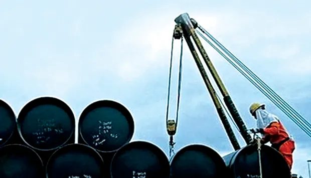 Brent dispara e chega a 100 dólares