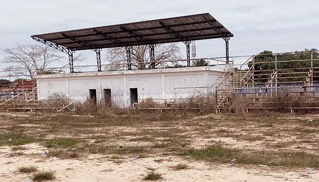 Base Kwanda e promotor do Soyo pedem gestão séria e comissão urgente após degradação do Campo do Embondeiro