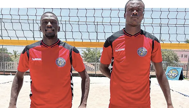 Dupla angolana vence Togo na estreia africana