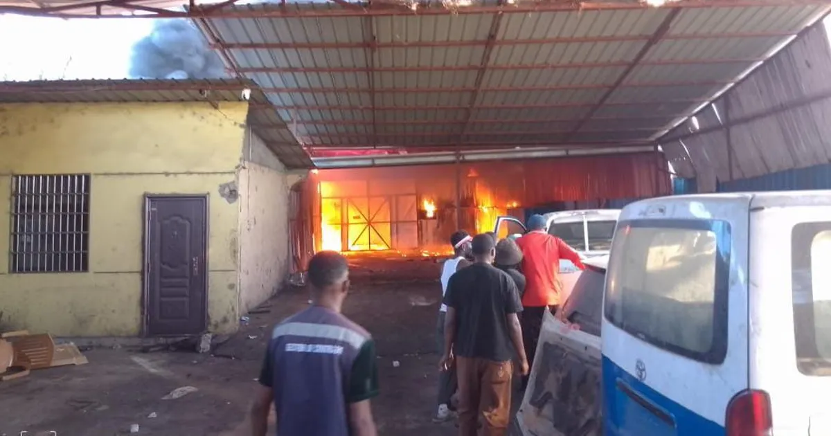 Incêndio destrói oficina dos cidadãos chineses no Luena