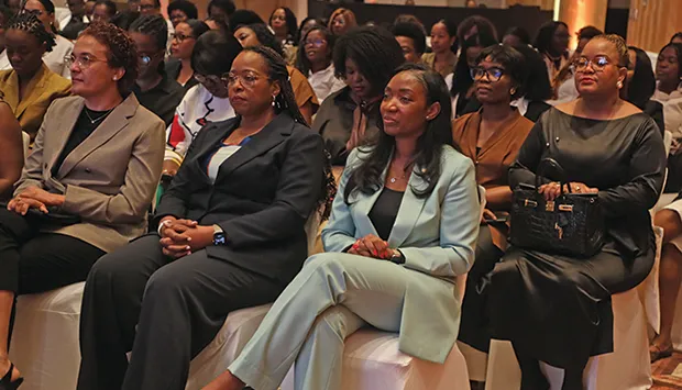 Ministério tem 45% do efectivo feminino