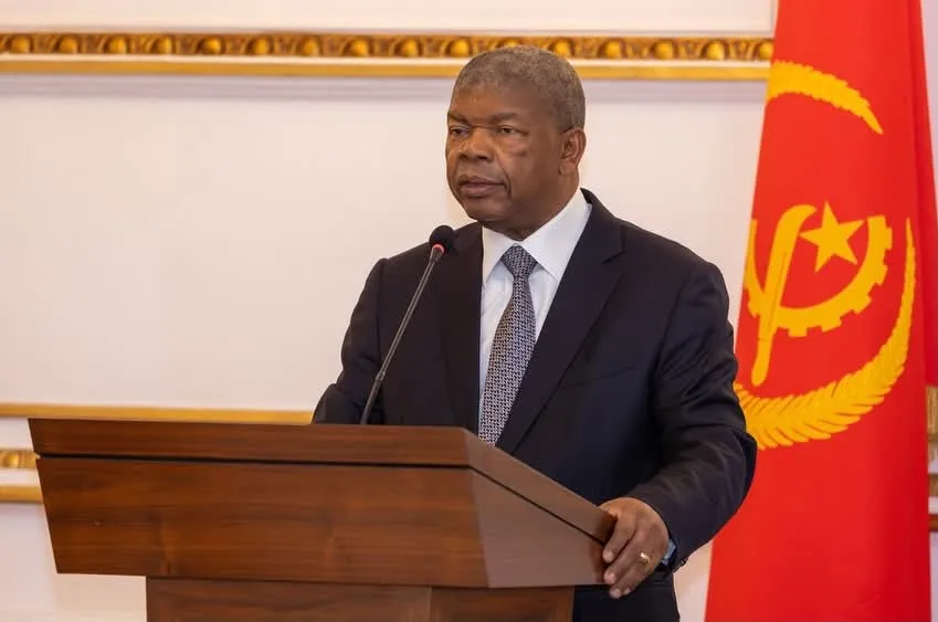 João Lourenço felicita Presidente da Libéria pelo Dia da Independência